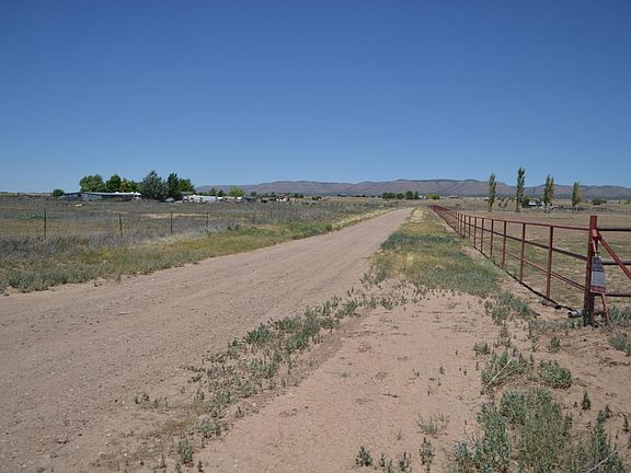 4th image of 25755 N Matli Ln