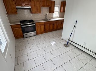 84 Thomas St #2, Newark, NJ 07114