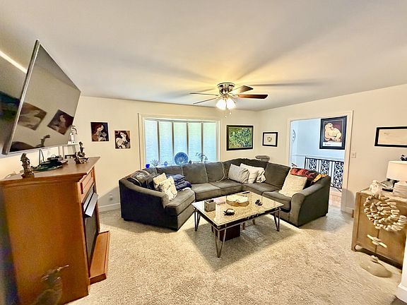 3rd image of 233 Twin Hills Dr