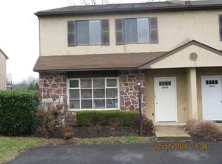2015 Jason Dr, Huntingdon Valley, PA 19006