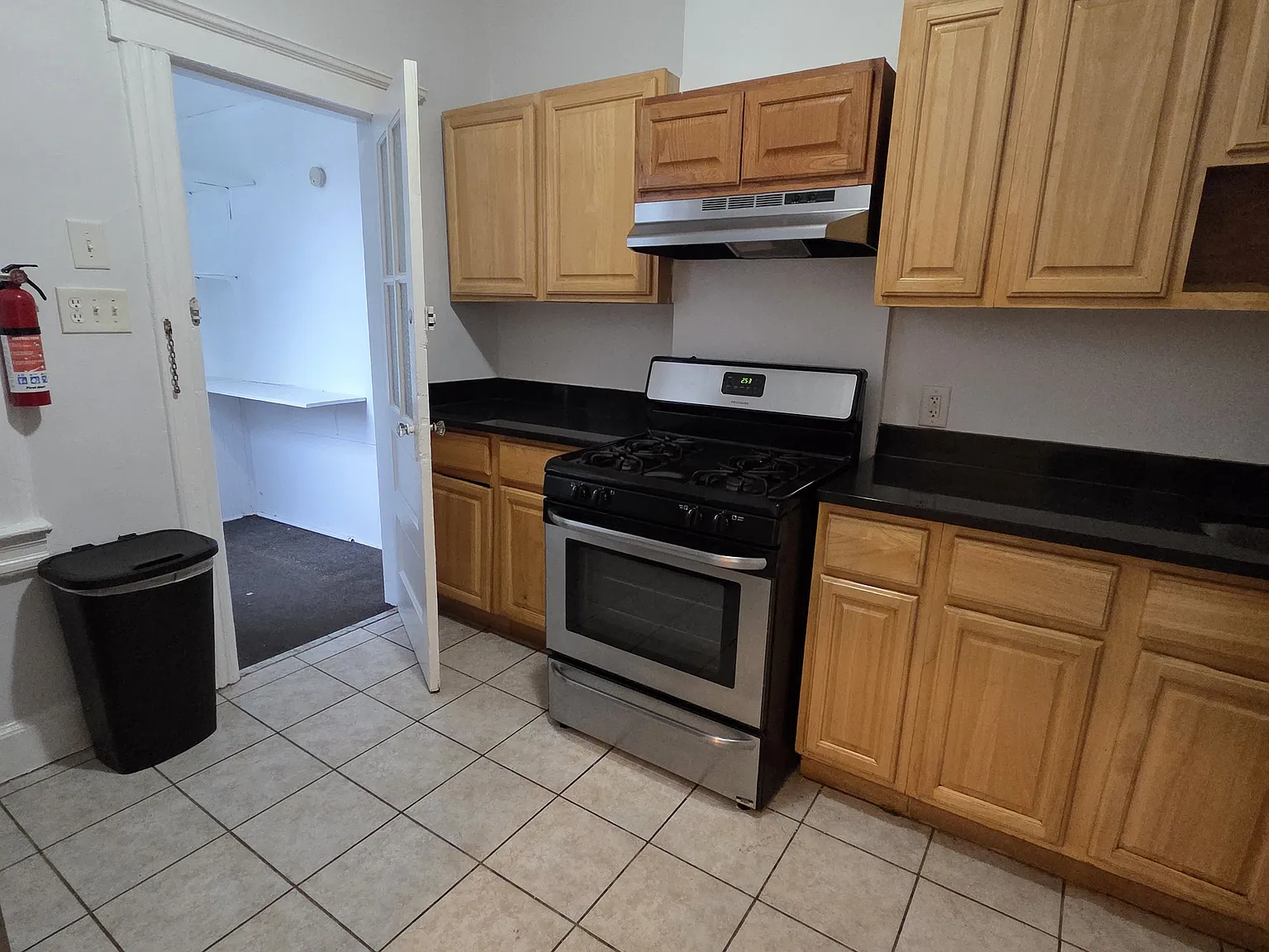 3 bed, $2,350 — Photo 2