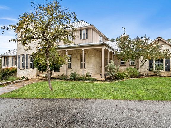 2nd image of 215 Greystone Cir