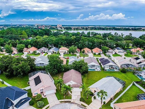 4th image of 2615 Brookshire Ct