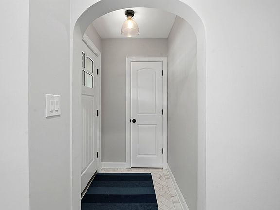 4th image of 6700 N Odell Ave