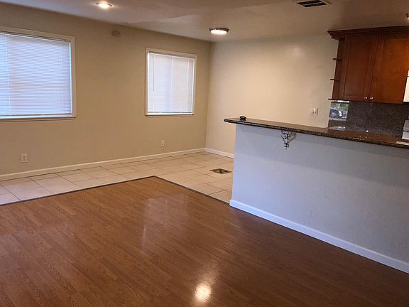 5th image of 196 Coy Dr APT 2