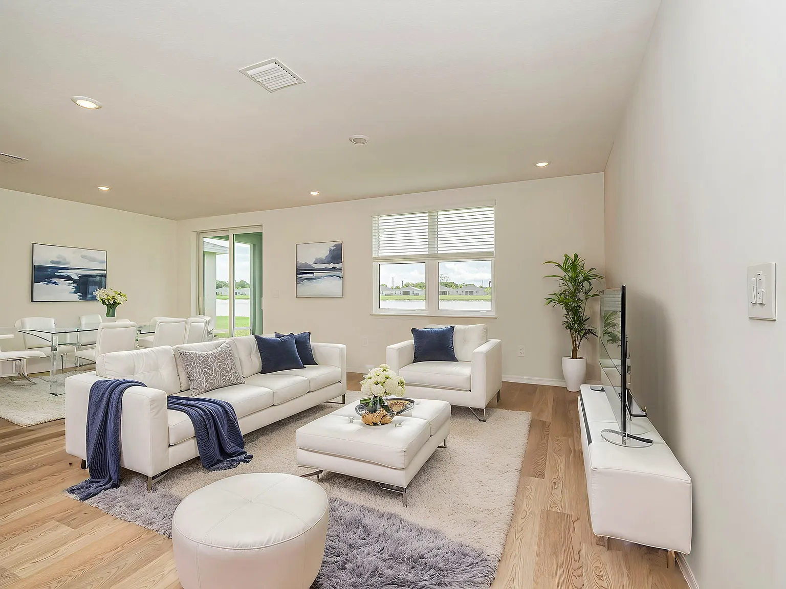 4 bed, 1840 sqft, $2,800 — Photo 3