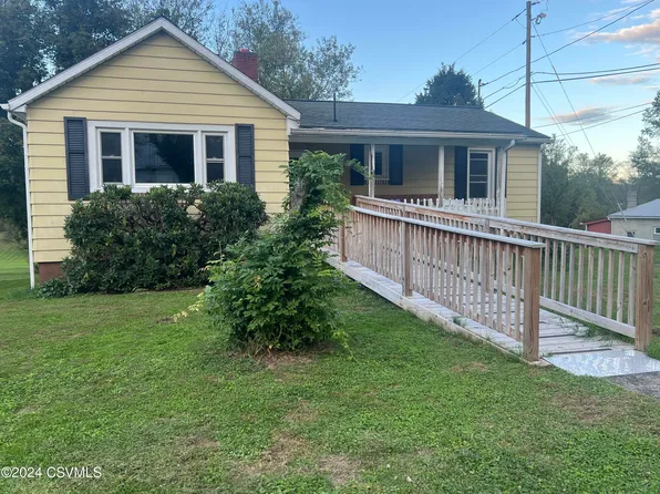 2238 Crossroads Dr, Lewisburg, PA 17837