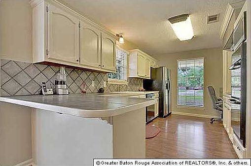4th image of 40227 Todd Dr