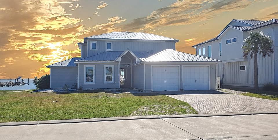 1st image of 220 Reserve Ln