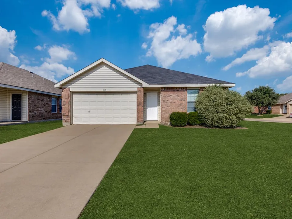 1609 Castle Ridge Rd