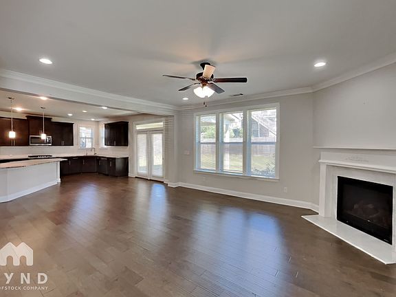 3rd image of 5510 Vendelay Ln