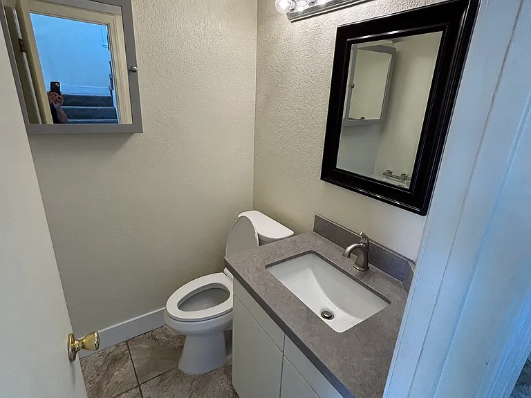 Leafwood Cir — Photo 23
