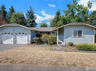 2203 Lincoln Pl SE, Renton, WA 98055