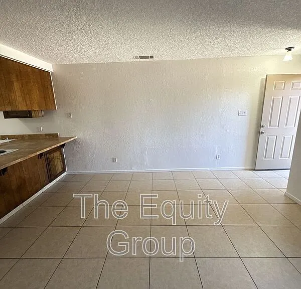 2023 S Tracy Ct — Photo 4