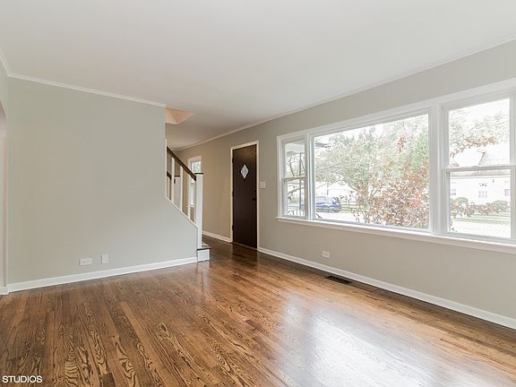 5th image of 11200 S Natoma Ave