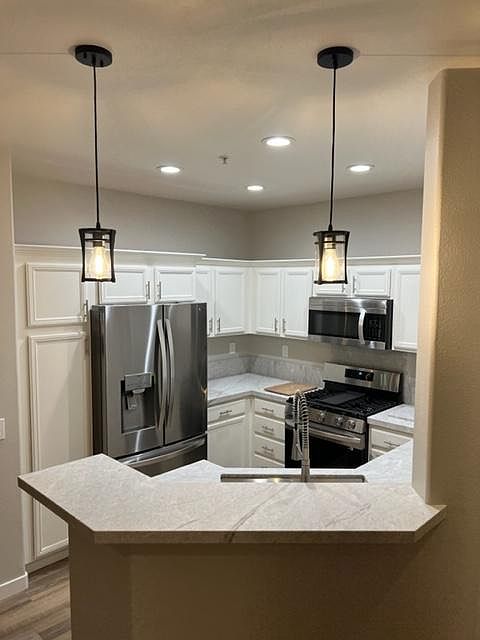 1st image of 26380 Arboretum Way