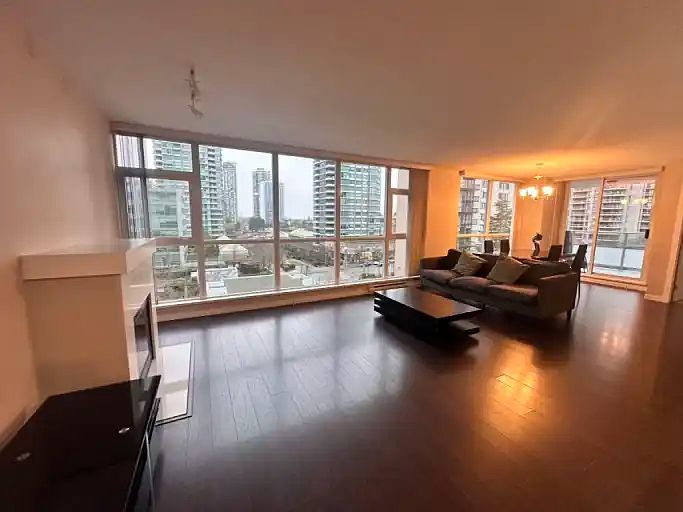 1st image of 4400 Buchanan St #1A