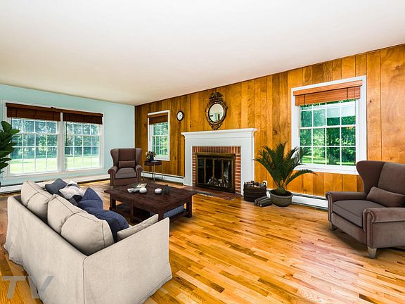 3rd image of 5785 Milnes Dr