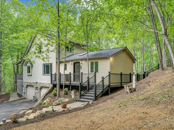 290 Silver Shadow Rd, Hardy, VA 24101