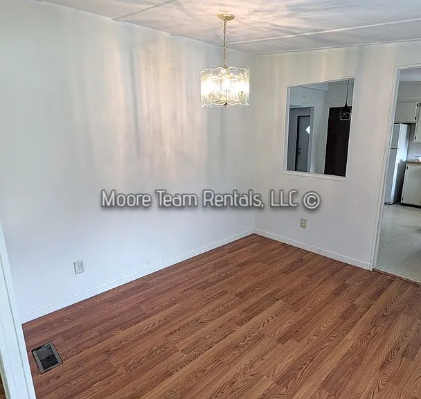 5399 Greenville Hwy — Photo 4