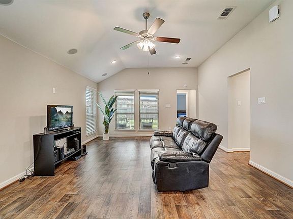 5th image of 4814 La Piedra Lane