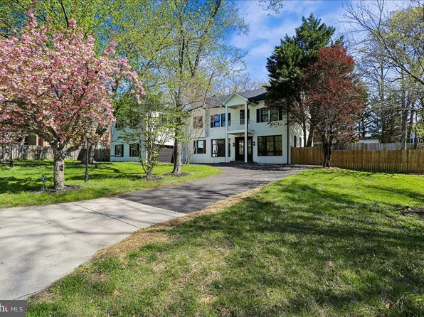 9925 Conestoga Way, Potomac, MD 20854