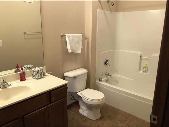 2nd image of 250 NE 41st St Unit 102
