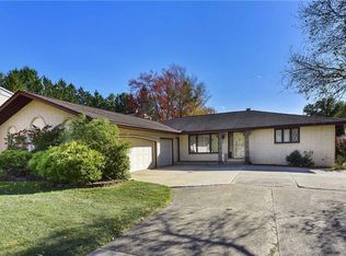 8429 W Pleasant Valley Rd, Parma, OH 44130