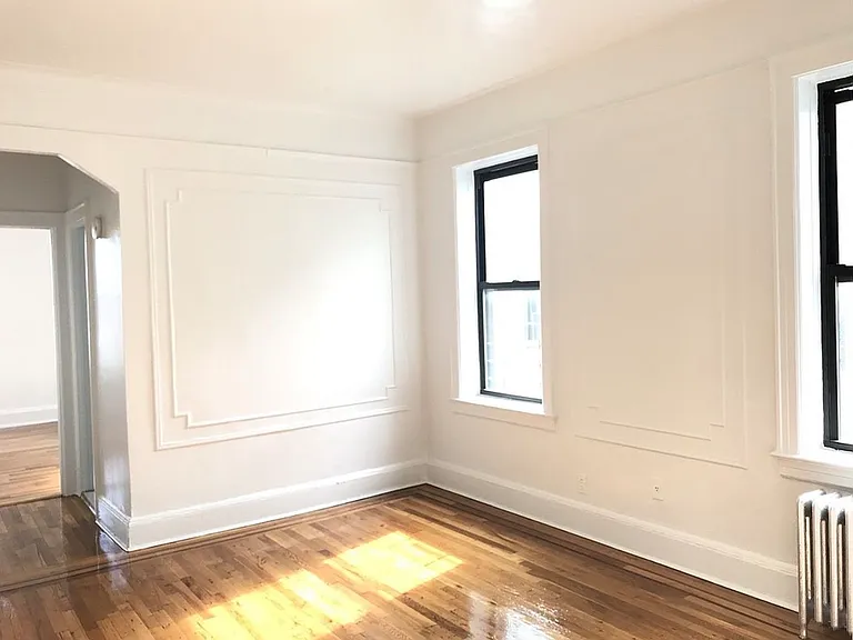 35-25 29th St #B1 — Photo 9