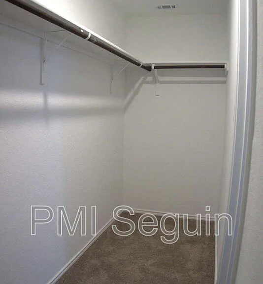 809 Riviera Ct — Photo 11