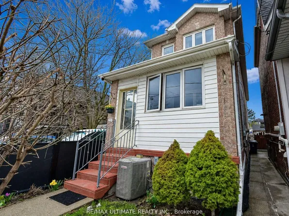 227 Earlscourt Ave, Toronto, ON M6E 4B4