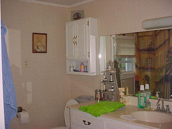 5th image of 2384 Short Dr