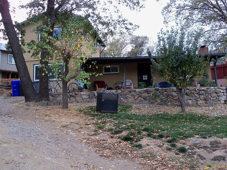 1st image of 927 Manzanita Dr