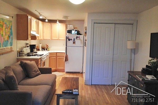 1st image of 300 Carroll St #2