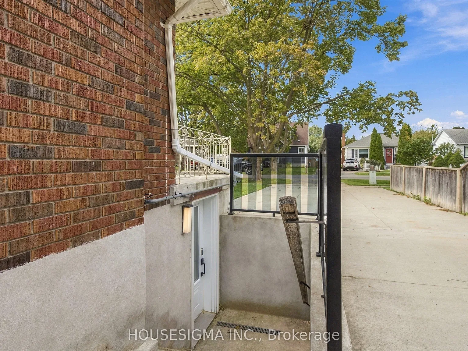 2 bed, $1,700 — Photo 2