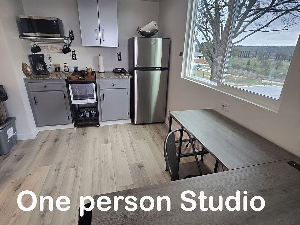 1st image of 7180 Breslin Ln #B