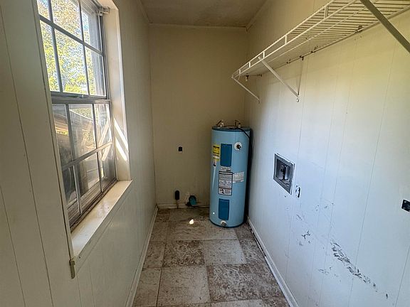 4th image of 273 Hike Dr