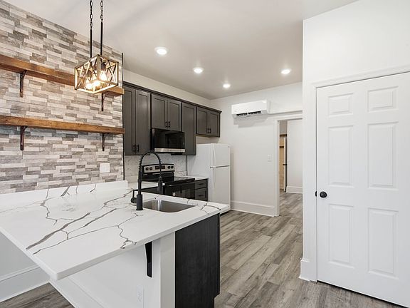 2nd image of 115 N 3rd St #1