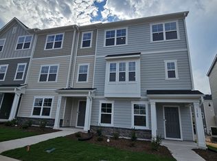 1728 Burgundy Park Dr, Apex, NC 27502