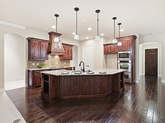 3rd image of 1204 Sundown Dr