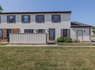 6494 Liberty Bell Dr #31A, Brookpark, OH 44142