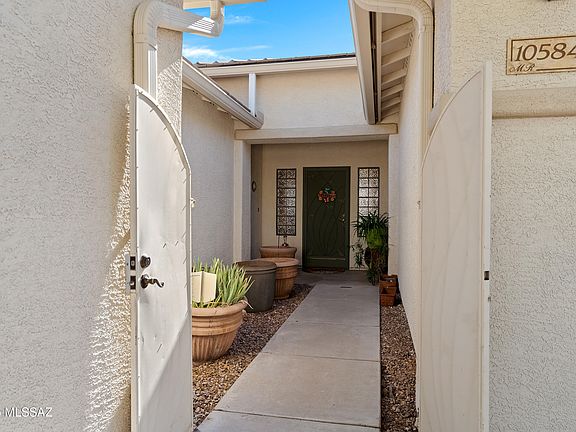 2nd image of 10584 E Rose Hill St