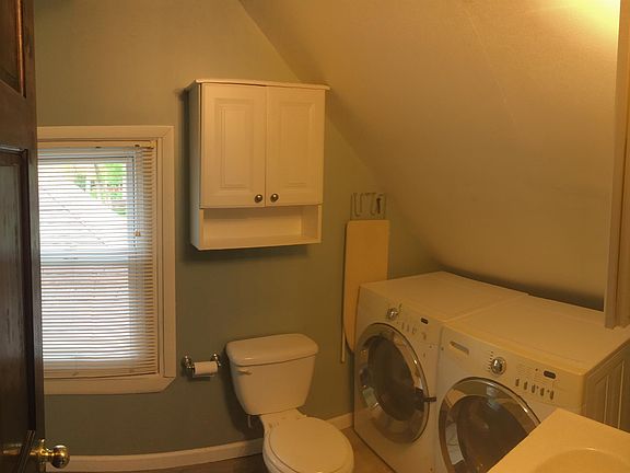 3rd image of 11016 Magnolia Dr Unit B-1