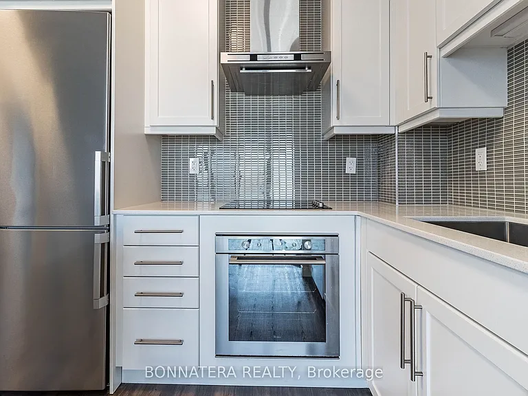 2081 Fairview St #803 — Photo 35