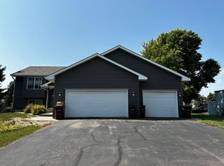 807 1/2 1st Ave NW, Buffalo, MN 55313