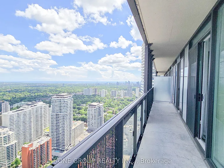 8 Eglinton Ave E #4208 — Photo 10