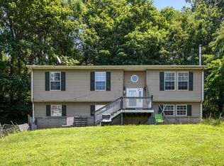 303 Huck Finn Dr, Front Royal, VA 22630