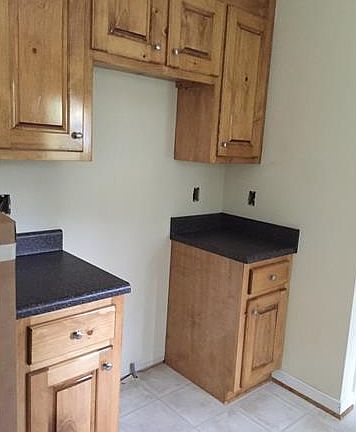 3rd image of 4 S Fern Ave