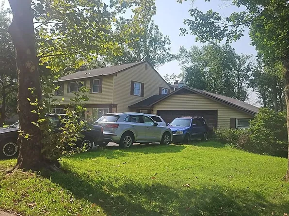 63 Clearwater Dr, Willingboro, NJ 08046