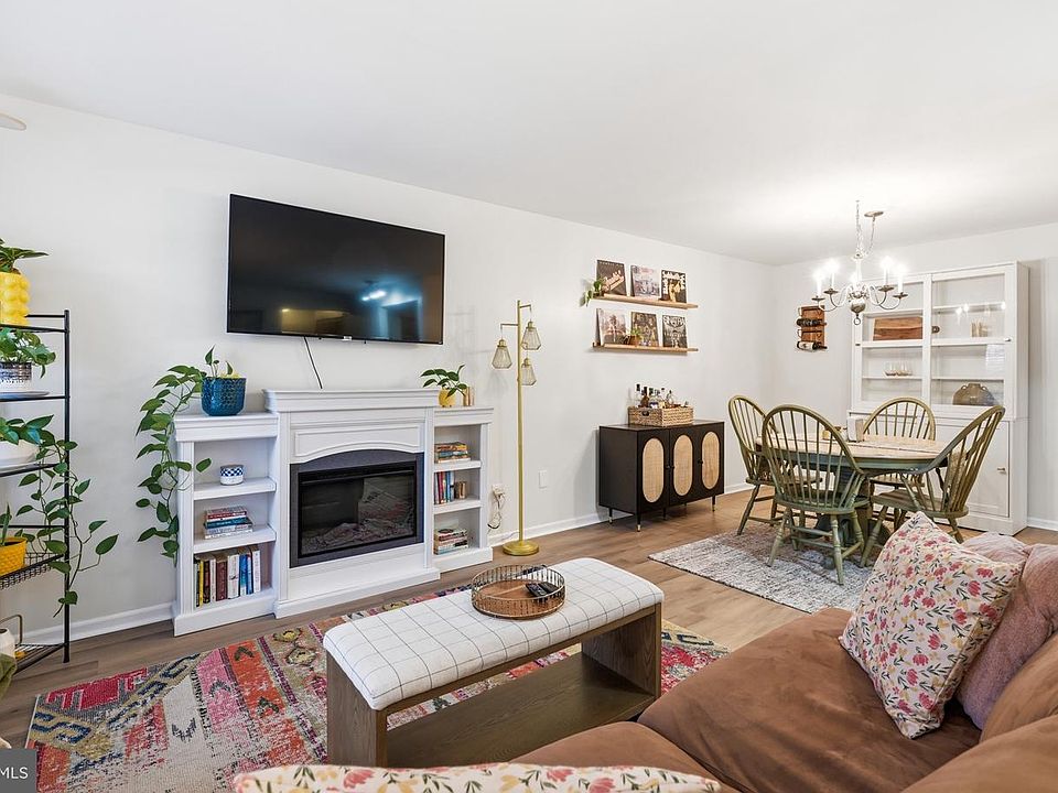 1st image of 52 Dogwood Ln #D-9